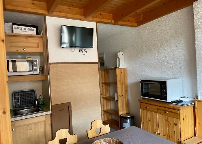 Appartement Pour 6 Personnes Au Pied Des Pistes Au Calme Aux Menuires Les Asters