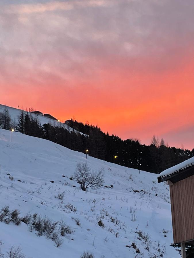 Pour 6 Personnes Au Pied Des Pistes Au Calme Aux Menuires Les Asters *