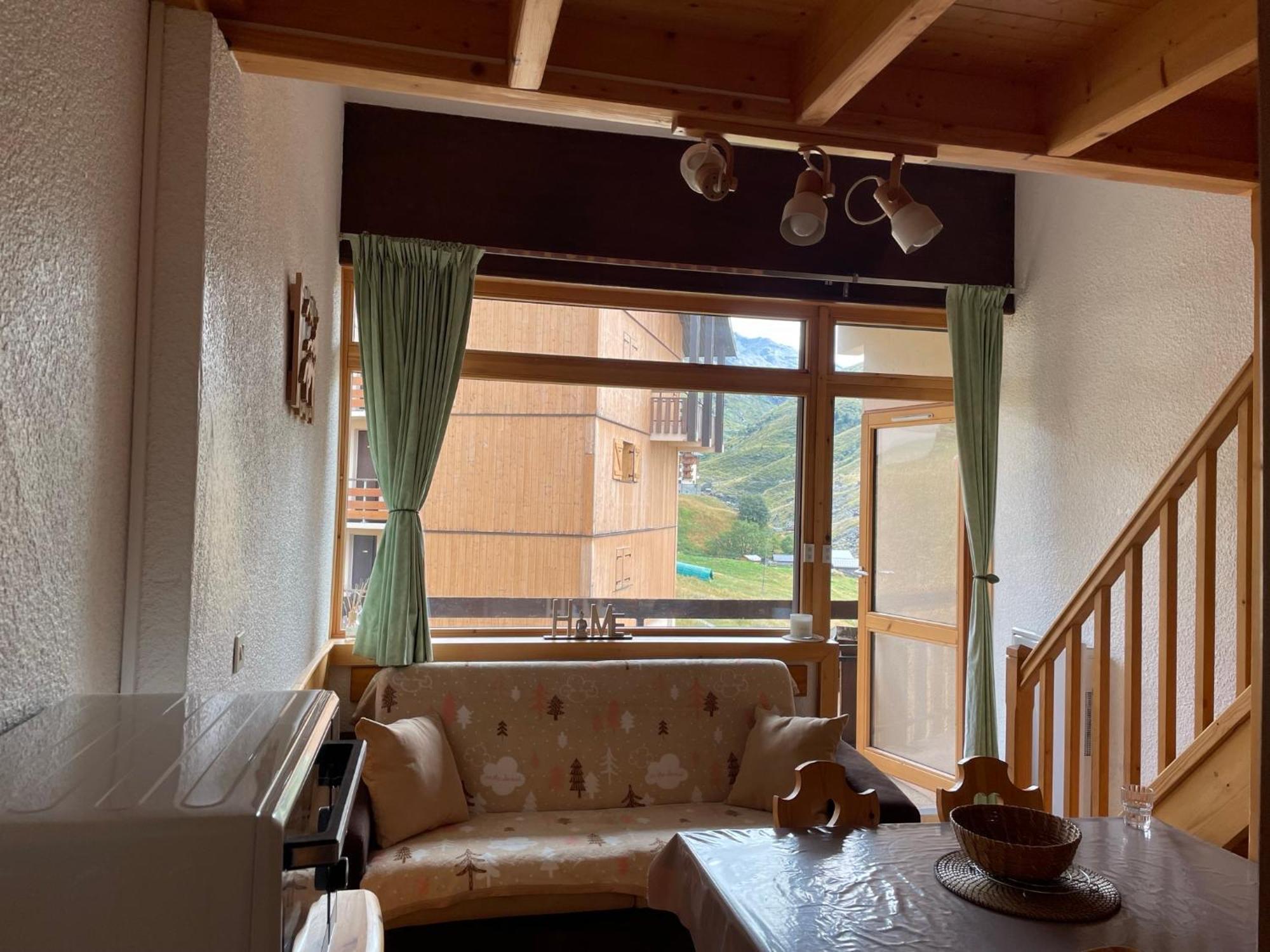 Apartment Pour 6 Personnes Au Pied Des Pistes Au Calme Aux Menuires Les Asters